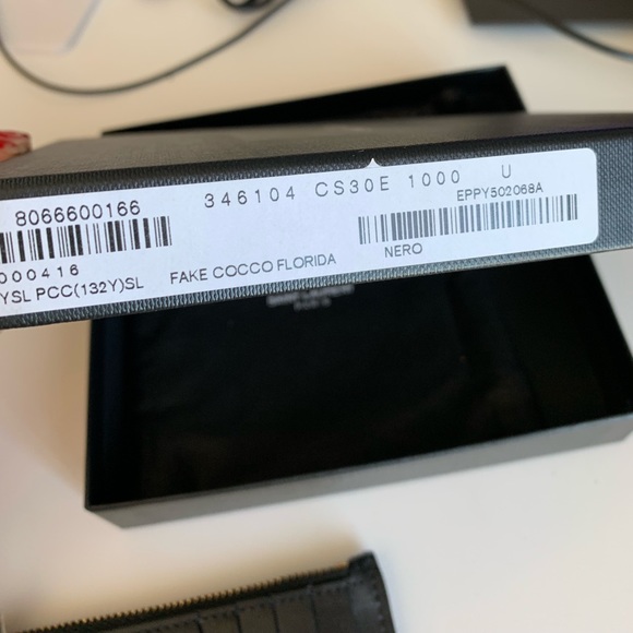 💯 Authentic Saint Laurent card case holder unisex - Picture 3 of 8